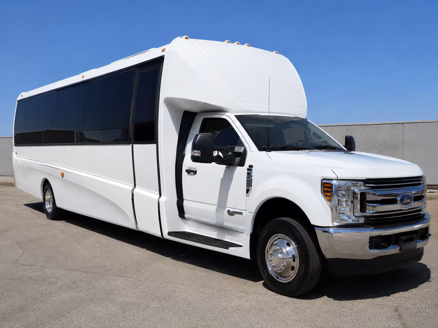 Baltimore Airport Shuttle & Transportation party bus exterior
